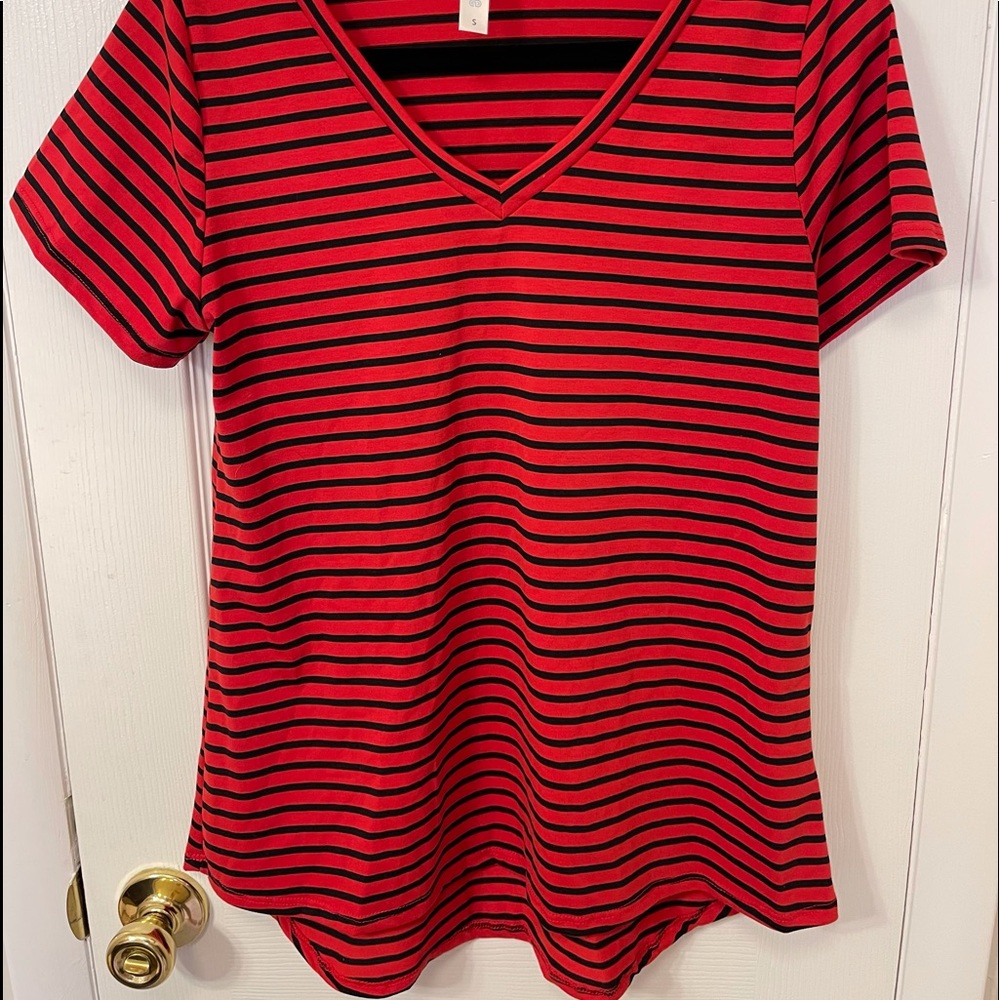 Lularoe Classic T Shirt
